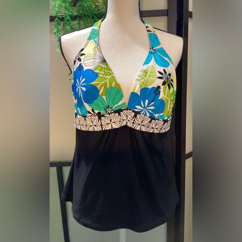 a.n.a. A new approach swim top tankini. Size 16